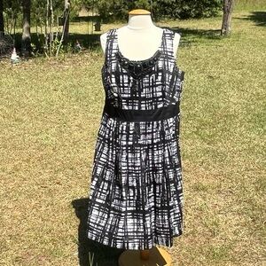 East 5th Black & White Granite Pattern Gemstone Sundress Size 18W